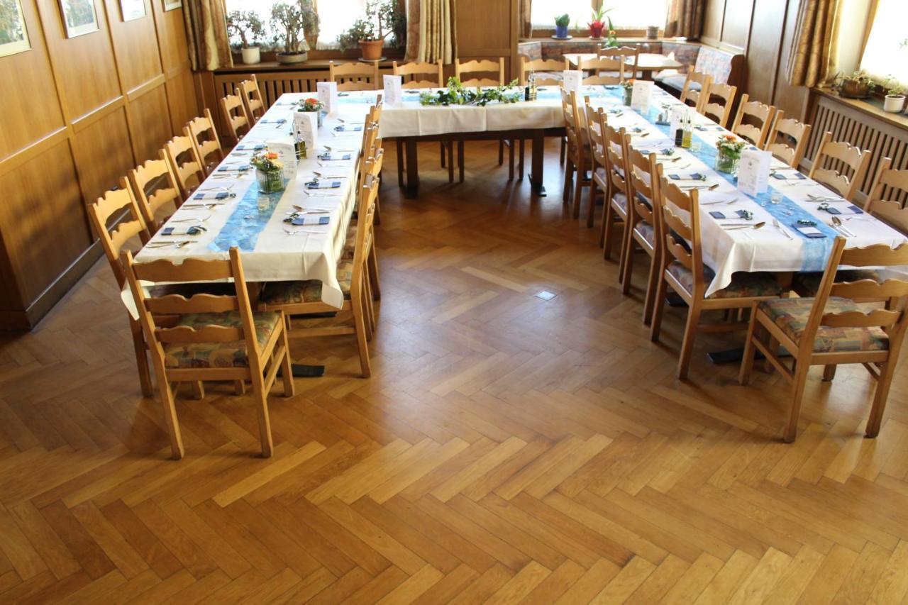 Brauerei Und Gasthof Frischeisen 凯尔海姆 外观 照片