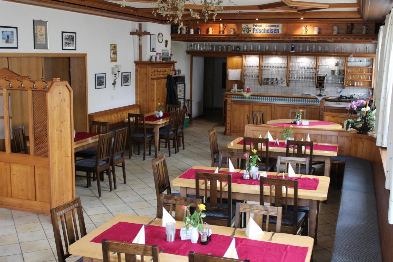 Brauerei Und Gasthof Frischeisen 凯尔海姆 外观 照片
